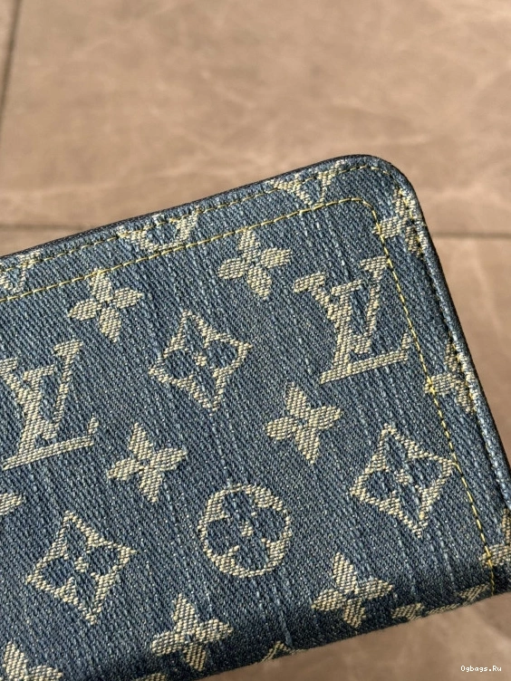 ZIPPY LOUIS VUITTON WALLET 0316
